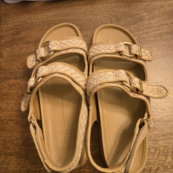 Dolce Vita Shellie Sandal - Picture 7 of 7